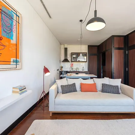 Large With Views Oporto